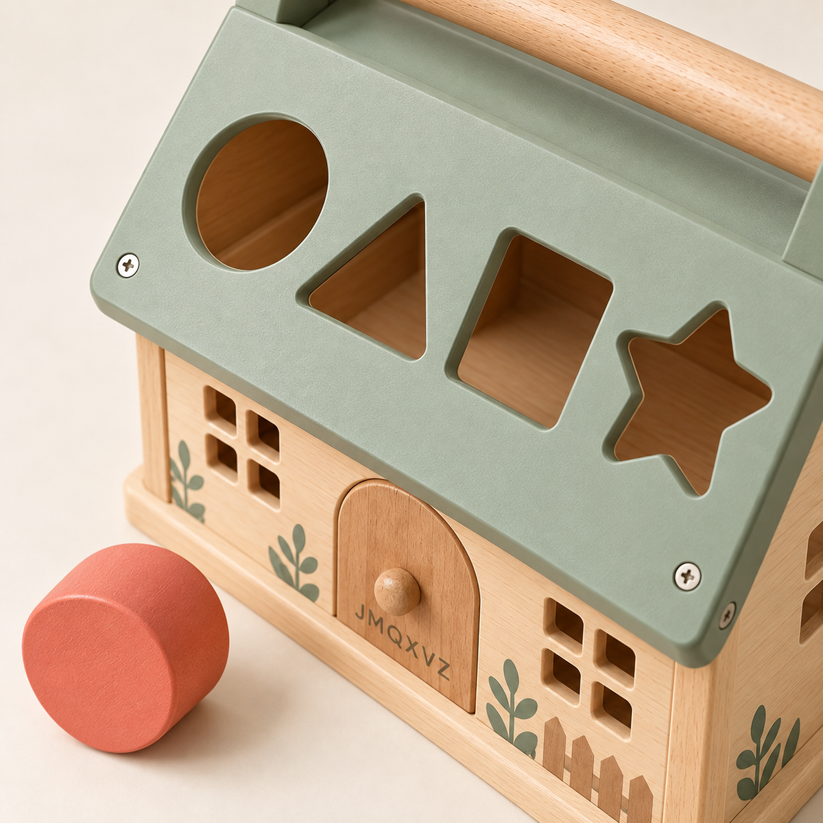 JMQXVZ Little Cottage Shape Sorter — detail view